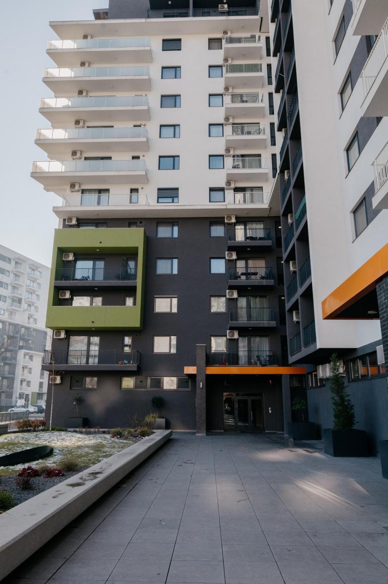 Royal Blue Property Oradea Buitenkant foto