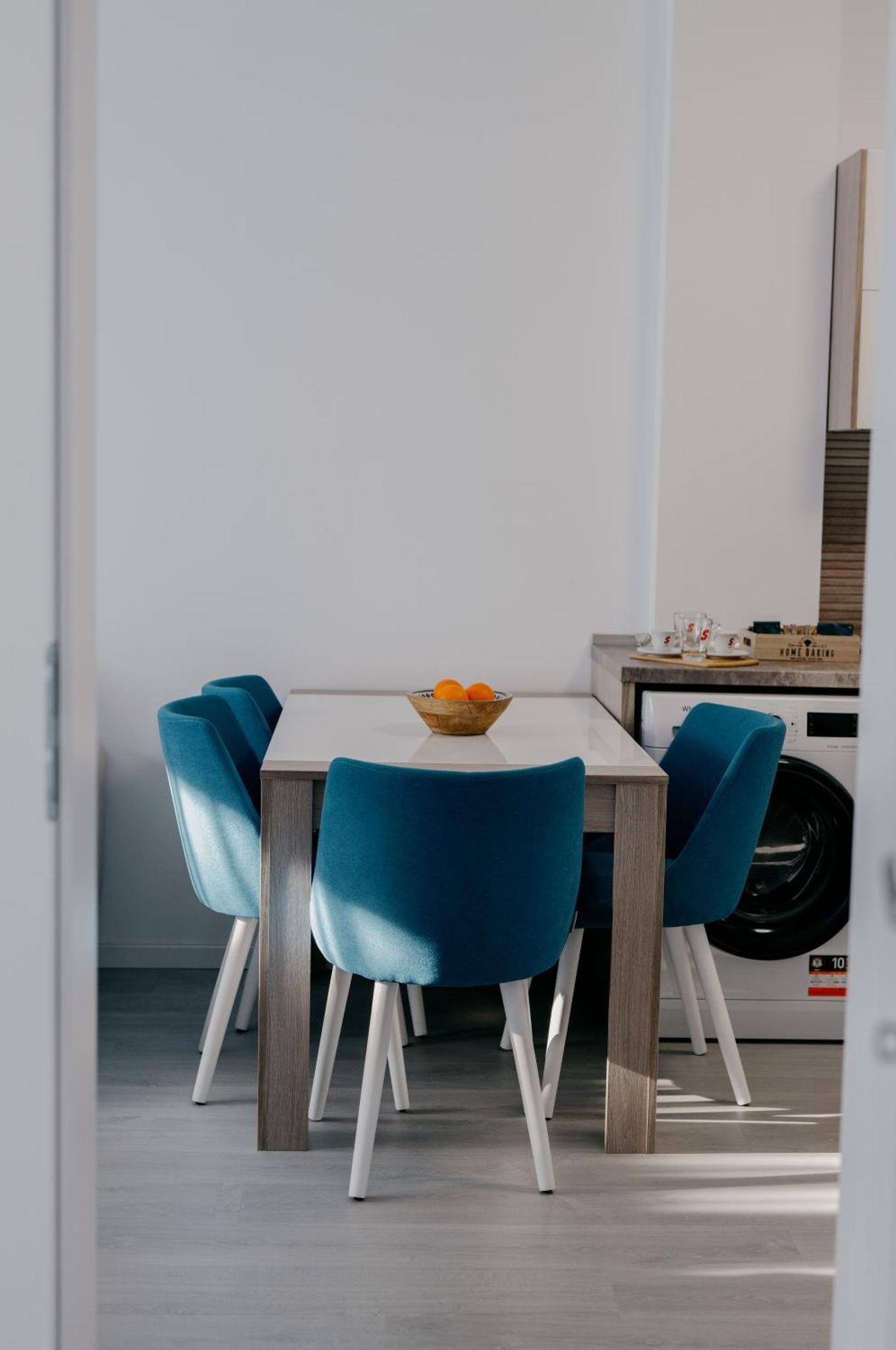 Royal Blue Property Oradea Buitenkant foto
