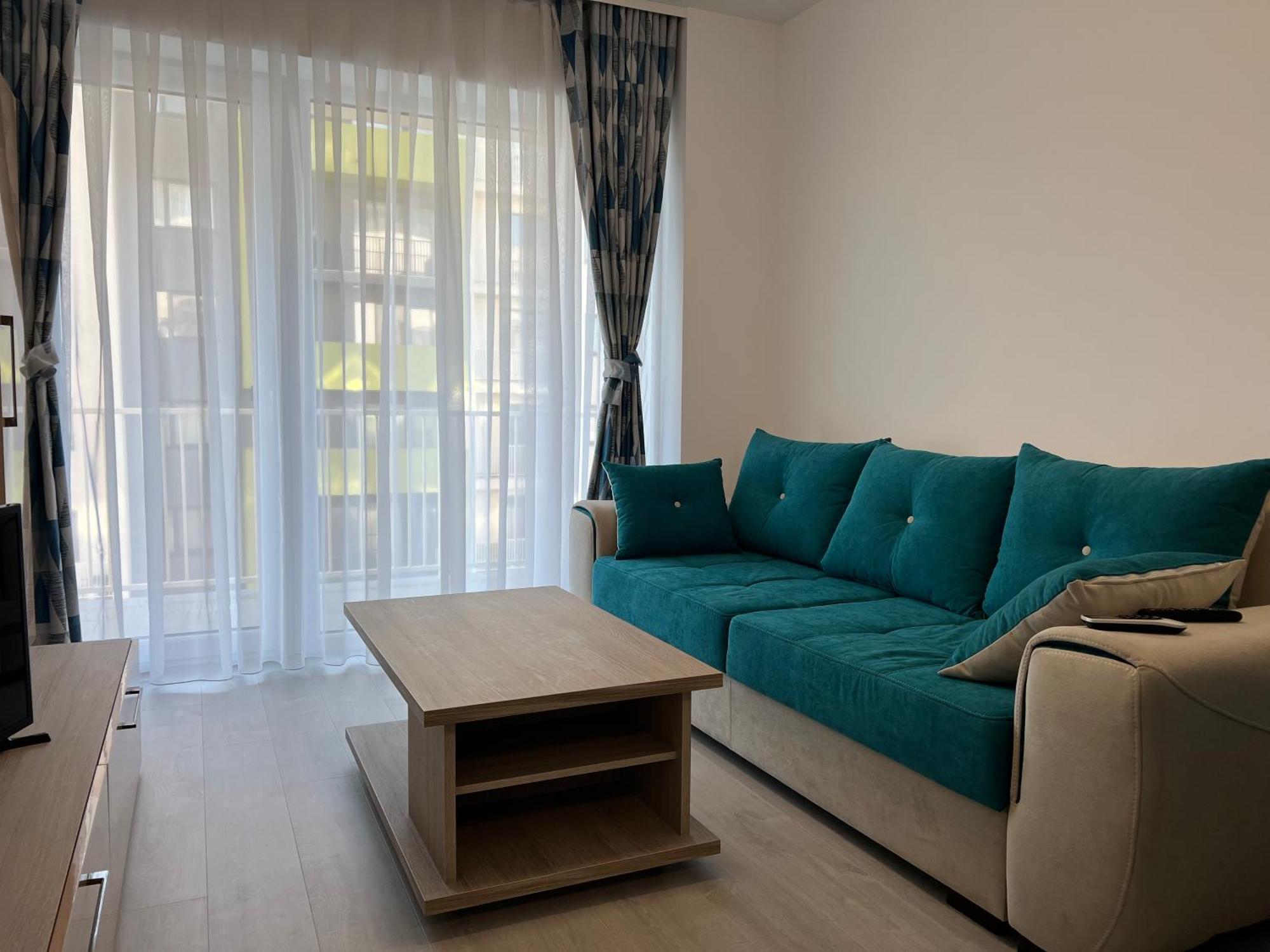 Royal Blue Property Oradea Buitenkant foto